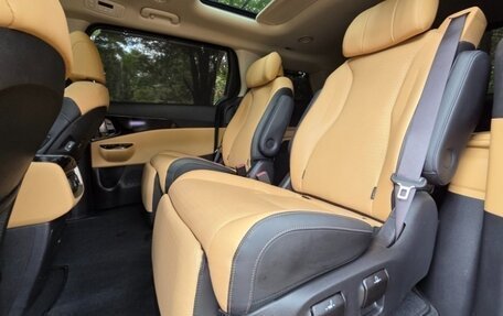 KIA Carnival, 2024 год, 8 фотография