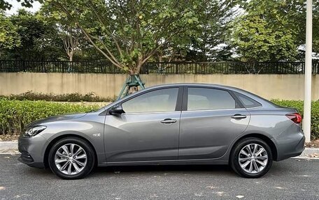 Chevrolet Monza, 2022 год, 920 007 рублей, 7 фотография