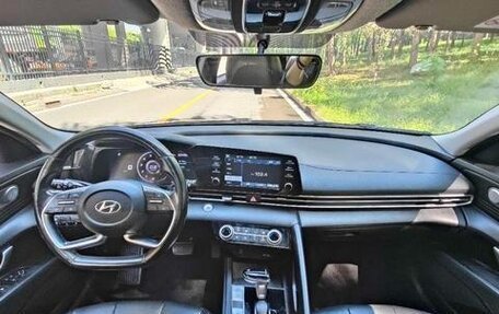 Hyundai Elantra, 2022 год, 1 220 000 рублей, 8 фотография