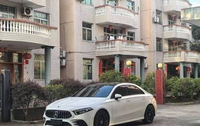 Mercedes-Benz A-Класс, 2022 год, 1 750 000 рублей, 1 фотография