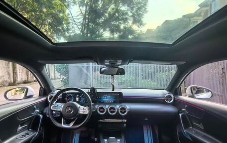 Mercedes-Benz A-Класс, 2022 год, 1 750 000 рублей, 2 фотография