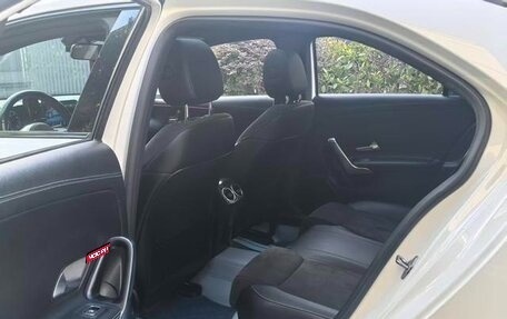 Mercedes-Benz A-Класс, 2022 год, 1 750 000 рублей, 7 фотография