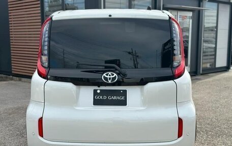 Toyota Sienta, 2022 год, 1 460 000 рублей, 9 фотография