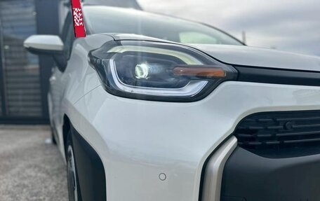 Toyota Sienta, 2022 год, 1 460 000 рублей, 17 фотография