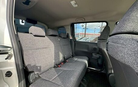 Toyota Sienta, 2022 год, 1 460 000 рублей, 26 фотография