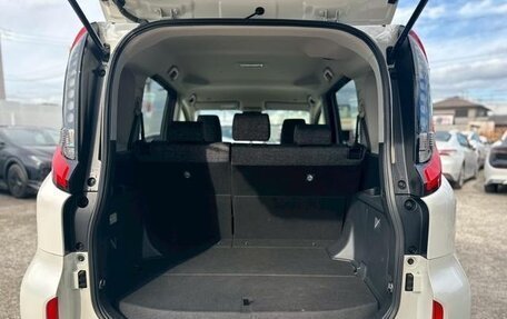 Toyota Sienta, 2022 год, 1 460 000 рублей, 28 фотография