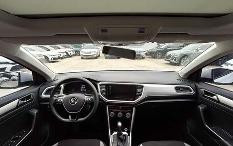 Volkswagen T-Roc I, 2021 год, 1 650 000 рублей, 8 фотография