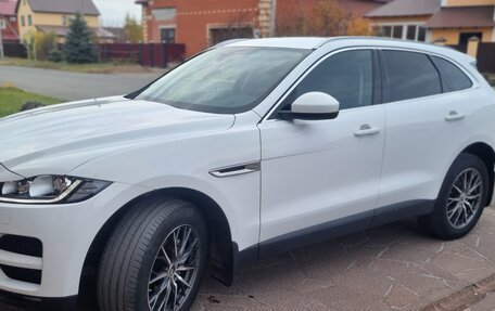 Jaguar F-Pace, 2018 год, 3 200 000 рублей, 4 фотография