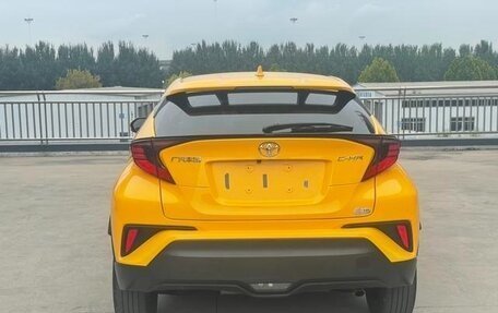 Toyota C-HR I рестайлинг, 2021 год, 2 130 000 рублей, 5 фотография