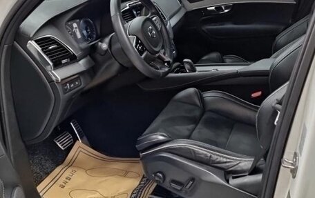 Volvo XC90 II рестайлинг, 2022 год, 4 179 000 рублей, 9 фотография