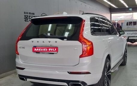 Volvo XC90 II рестайлинг, 2022 год, 4 179 000 рублей, 2 фотография