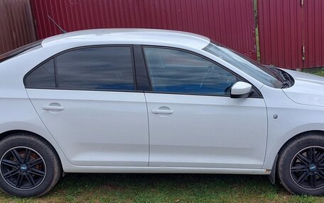 Skoda Rapid I, 2014 год, 800 000 рублей, 2 фотография