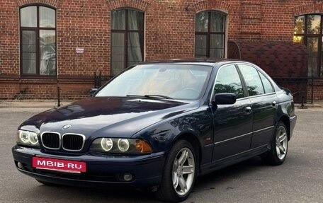 BMW 5 серия, 2001 год, 520 000 рублей, 15 фотография