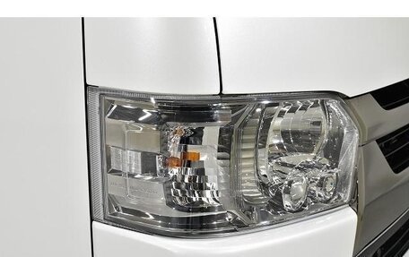 Toyota HiAce H200, 2022 год, 4 500 000 рублей, 10 фотография