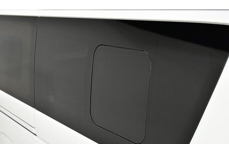 Toyota HiAce H200, 2022 год, 4 500 000 рублей, 15 фотография