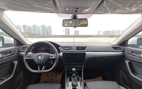 Skoda Superb III рестайлинг, 2022 год, 2 228 000 рублей, 6 фотография