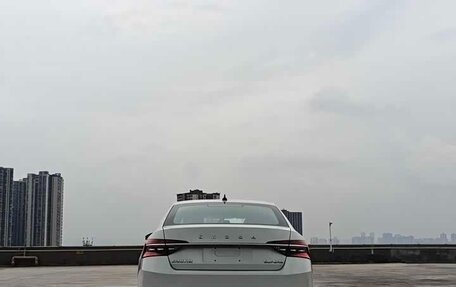 Skoda Superb III рестайлинг, 2022 год, 2 228 000 рублей, 18 фотография