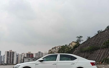 Skoda Superb III рестайлинг, 2022 год, 2 228 000 рублей, 20 фотография