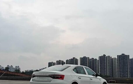 Skoda Superb III рестайлинг, 2022 год, 2 228 000 рублей, 19 фотография