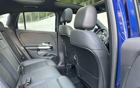 Mercedes-Benz GLA, 2021 год, 1 990 000 рублей, 10 фотография