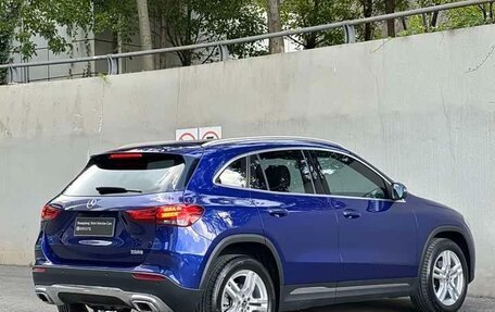 Mercedes-Benz GLA, 2021 год, 1 990 000 рублей, 7 фотография