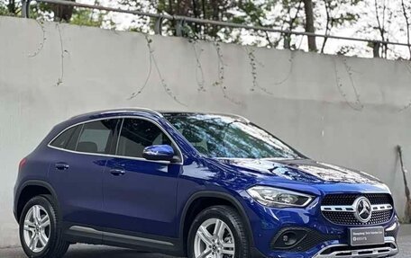 Mercedes-Benz GLA, 2021 год, 1 990 000 рублей, 2 фотография