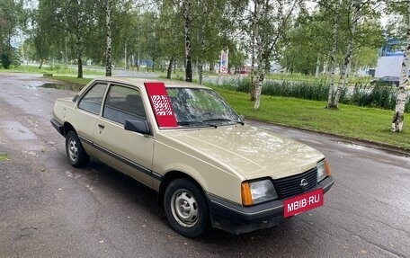 Opel Ascona C, 1982 год, 300 000 рублей, 3 фотография