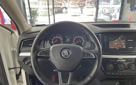 Skoda Kamiq I, 2022 год, 1 784 000 рублей, 8 фотография