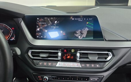 BMW 1 серия, 2021 год, 2 000 000 рублей, 14 фотография