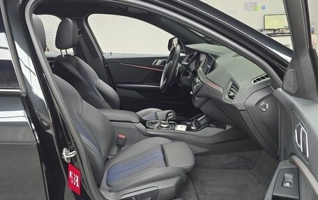 BMW 1 серия, 2021 год, 2 000 000 рублей, 12 фотография