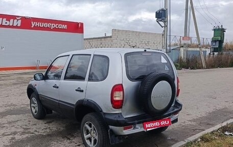 Chevrolet Niva I рестайлинг, 2004 год, 279 000 рублей, 3 фотография