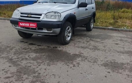 Chevrolet Niva I рестайлинг, 2004 год, 279 000 рублей, 2 фотография