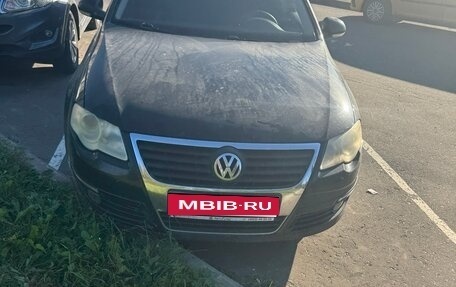 Volkswagen Passat B6, 2007 год, 600 000 рублей, 3 фотография