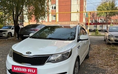 KIA Rio III рестайлинг, 2016 год, 680 000 рублей, 2 фотография