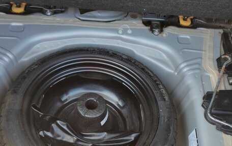 Toyota Vitz, 2015 год, 790 000 рублей, 5 фотография