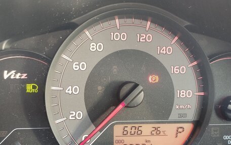 Toyota Vitz, 2015 год, 790 000 рублей, 9 фотография