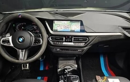 BMW 1 серия, 2021 год, 2 100 000 рублей, 7 фотография