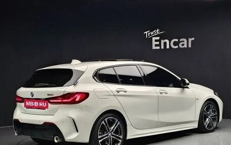 BMW 1 серия, 2021 год, 2 100 000 рублей, 3 фотография