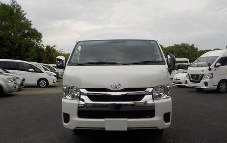 Toyota HiAce H200, 2025 год, 4 800 000 рублей, 3 фотография