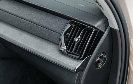 Volvo XC90 II рестайлинг, 2025 год, 14 500 000 рублей, 13 фотография