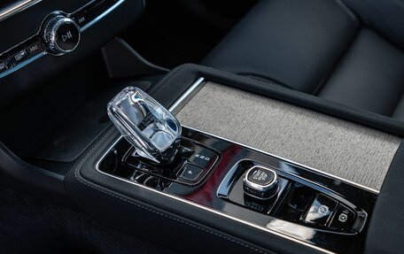 Volvo XC90 II рестайлинг, 2025 год, 13 000 000 рублей, 14 фотография