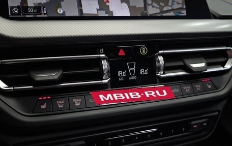 BMW 1 серия, 2021 год, 2 100 000 рублей, 19 фотография