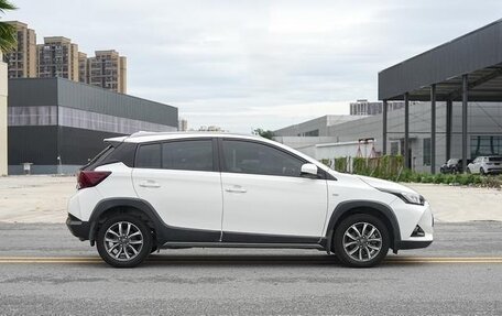 Toyota Yaris XP150 рестайлинг, 2021 год, 1 380 000 рублей, 6 фотография