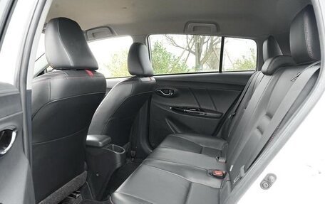 Toyota Yaris XP150 рестайлинг, 2021 год, 1 380 000 рублей, 24 фотография