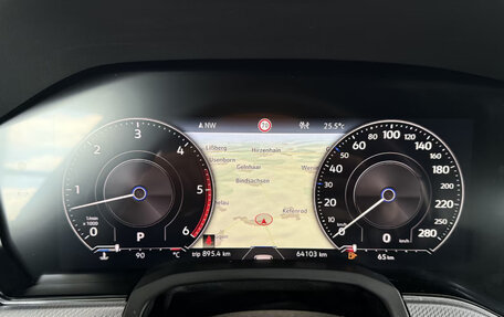 Volkswagen Touareg III, 2022 год, 7 700 000 рублей, 7 фотография