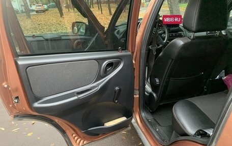 Chevrolet Niva I рестайлинг, 2018 год, 810 000 рублей, 5 фотография