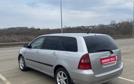 Toyota Corolla, 2003 год, 550 000 рублей, 3 фотография