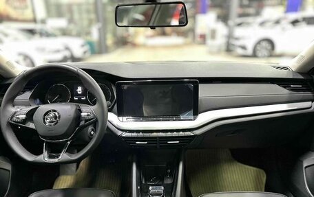 Skoda Octavia IV, 2025 год, 2 390 000 рублей, 8 фотография