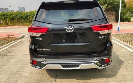 Toyota Highlander III, 2021 год, 2 100 550 рублей, 3 фотография