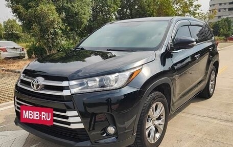 Toyota Highlander III, 2021 год, 2 100 550 рублей, 8 фотография